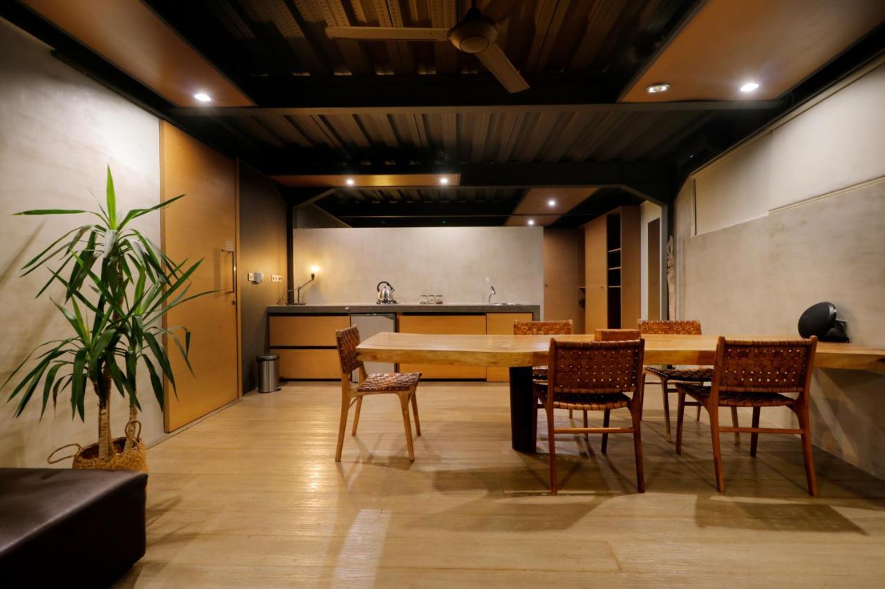 Clio Apartment Seminyak Eksteriør billede
